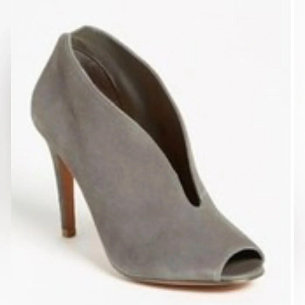 Halogen Grey Suede Leather Booties size 7 - Picture 2 of 13